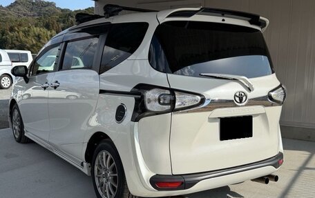 Toyota Sienta II, 2021 год, 1 041 000 рублей, 6 фотография