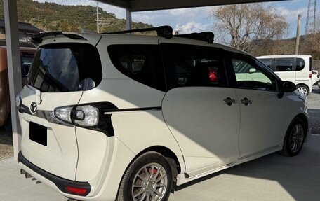 Toyota Sienta II, 2021 год, 1 041 000 рублей, 4 фотография