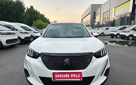 Peugeot 2008 II, 2023 год, 1 250 000 рублей, 4 фотография