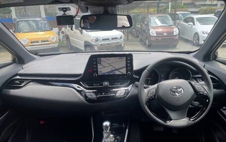 Toyota C-HR I рестайлинг, 2021 год, 1 397 000 рублей, 12 фотография