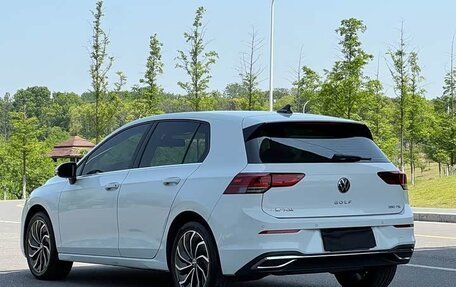 Volkswagen Golf VIII, 2024 год, 2 100 285 рублей, 4 фотография