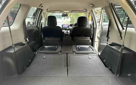 Toyota Wish II, 2017 год, 1 131 000 рублей, 19 фотография