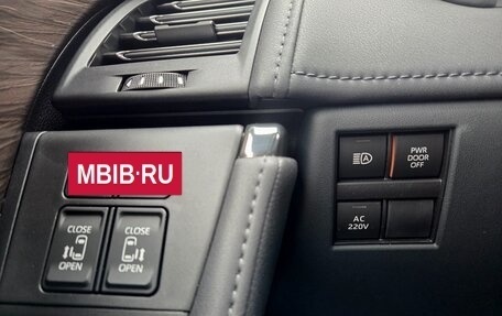 Toyota Alphard, 2024 год, 11 350 000 рублей, 7 фотография