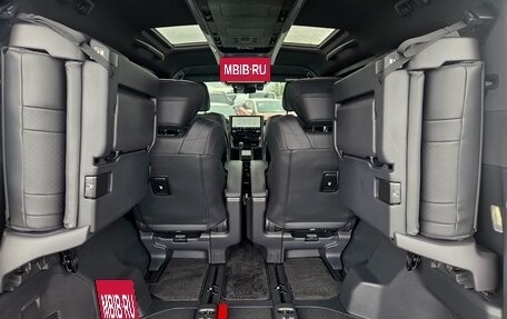 Toyota Alphard, 2024 год, 11 350 000 рублей, 15 фотография