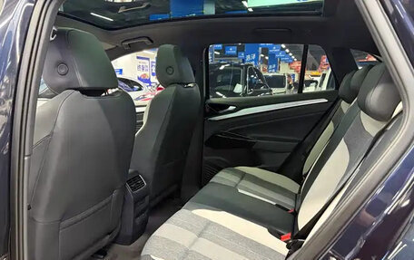 Volkswagen ID.4, 2024 год, 2 986 700 рублей, 11 фотография