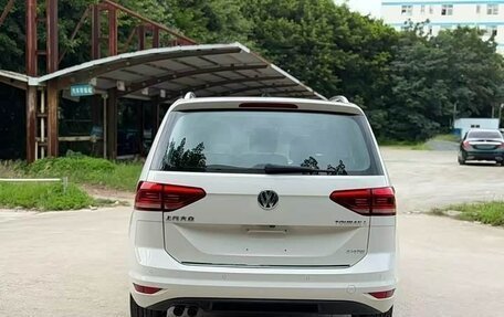 Volkswagen Touran III, 2019 год, 1 150 002 рублей, 7 фотография