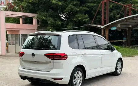 Volkswagen Touran III, 2019 год, 1 150 002 рублей, 6 фотография