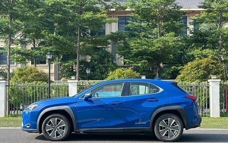 Lexus UX I, 2020 год, 2 100 000 рублей, 9 фотография