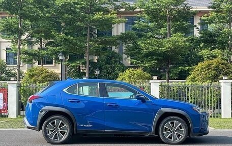 Lexus UX I, 2020 год, 2 100 000 рублей, 8 фотография