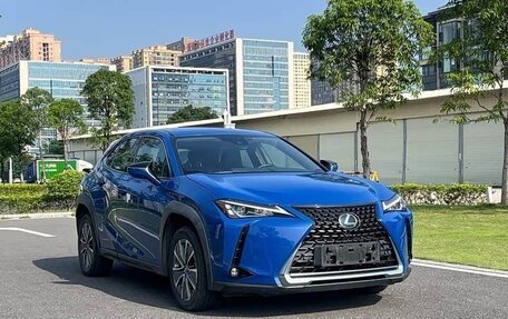 Lexus UX I, 2020 год, 2 100 000 рублей, 28 фотография