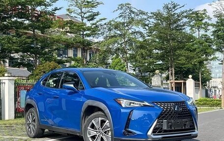 Lexus UX I, 2020 год, 2 100 000 рублей, 24 фотография