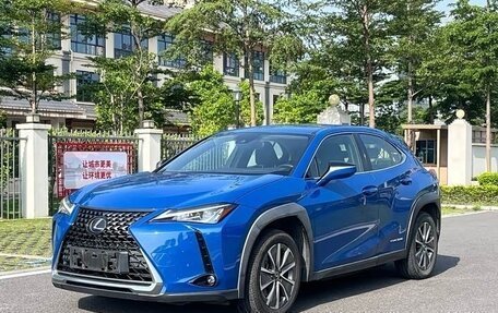 Lexus UX I, 2020 год, 2 100 000 рублей, 31 фотография