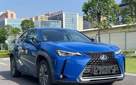 Lexus UX I, 2020 год, 2 100 000 рублей, 32 фотография