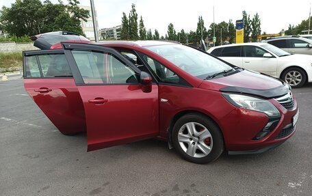 Opel Zafira C рестайлинг, 2013 год, 1 050 000 рублей, 13 фотография