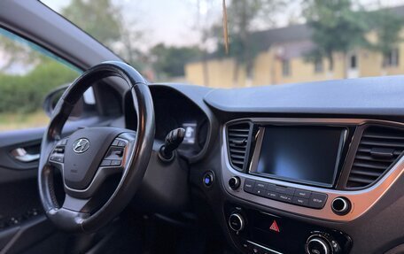 Hyundai Solaris II рестайлинг, 2018 год, 1 495 000 рублей, 9 фотография