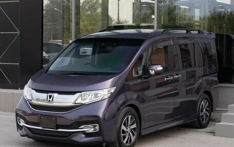 Honda Stepwgn IV, 2016 год, 1 850 000 рублей, 1 фотография