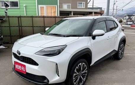 Toyota Yaris Cross, 2022 год, 1 346 000 рублей, 1 фотография