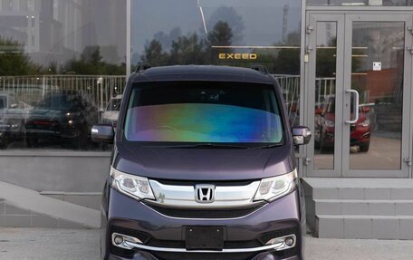 Honda Stepwgn IV, 2016 год, 1 850 000 рублей, 2 фотография