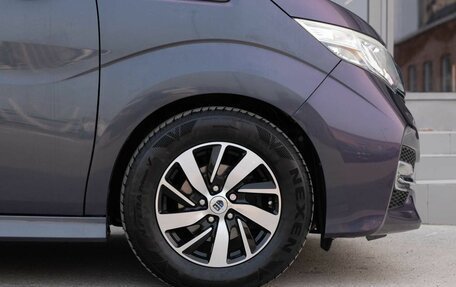 Honda Stepwgn IV, 2016 год, 1 850 000 рублей, 9 фотография
