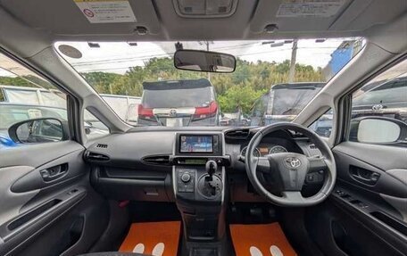 Toyota Wish II, 2016 год, 1 103 000 рублей, 11 фотография