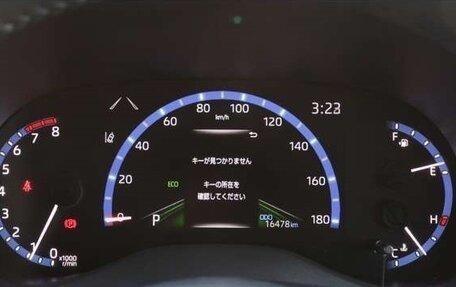 Toyota Yaris Cross, 2022 год, 1 296 000 рублей, 13 фотография