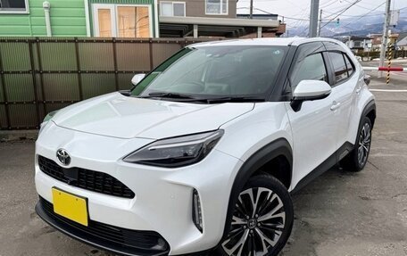 Toyota Yaris Cross, 2022 год, 1 346 000 рублей, 8 фотография