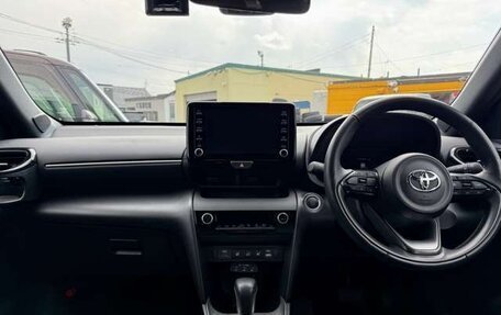 Toyota Yaris Cross, 2022 год, 1 346 000 рублей, 14 фотография