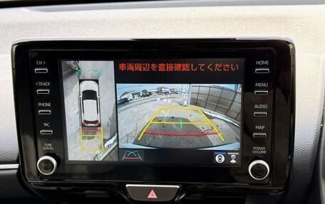 Toyota Yaris Cross, 2022 год, 1 346 000 рублей, 17 фотография