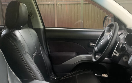 Mitsubishi Outlander III рестайлинг 3, 2008 год, 950 000 рублей, 6 фотография