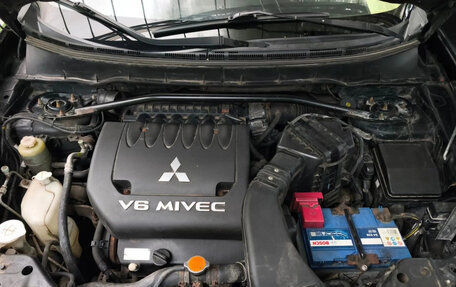 Mitsubishi Outlander III рестайлинг 3, 2008 год, 950 000 рублей, 17 фотография