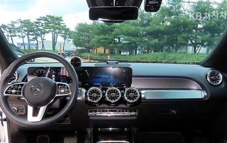 Mercedes-Benz GLB, 2022 год, 2 680 000 рублей, 6 фотография