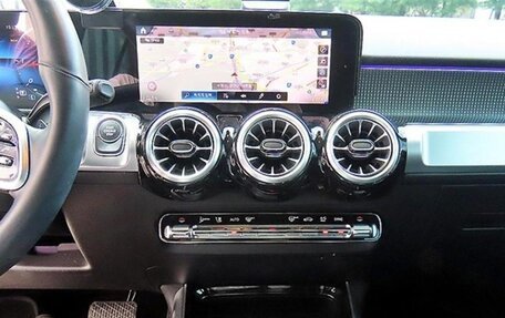Mercedes-Benz GLB, 2022 год, 2 680 000 рублей, 11 фотография