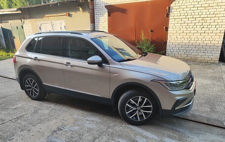 Volkswagen Tiguan II, 2021 год, 3 500 000 рублей, 6 фотография
