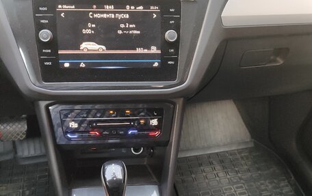 Volkswagen Tiguan II, 2021 год, 3 500 000 рублей, 14 фотография