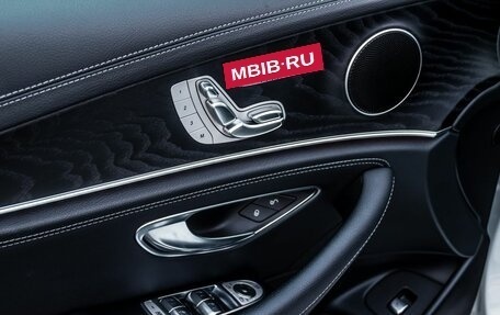 Mercedes-Benz E-Класс, 2020 год, 4 650 000 рублей, 32 фотография