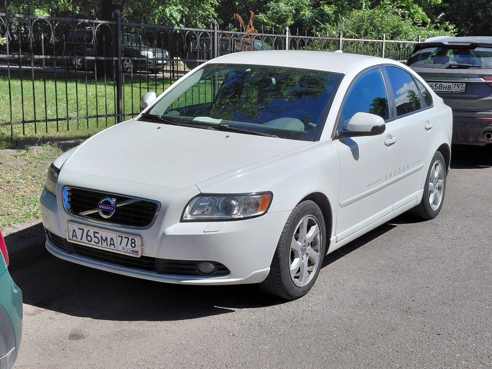 Volvo S40 II рестайлинг, 2011 год, 750 000 рублей, 10 фотография