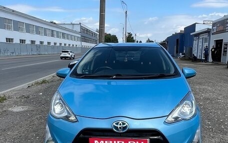 Toyota Aqua I, 2014 год, 990 000 рублей, 1 фотография
