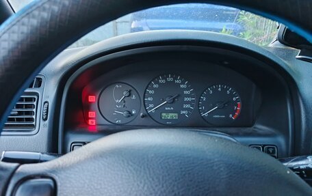 Mazda 323, 1995 год, 250 000 рублей, 8 фотография