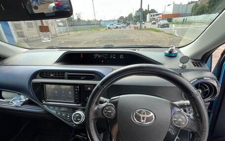 Toyota Aqua I, 2014 год, 990 000 рублей, 7 фотография