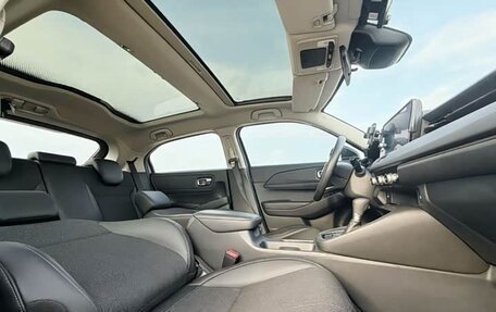 Honda Vezel, 2023 год, 1 720 000 рублей, 6 фотография