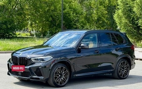 BMW X5 M, 2021 год, 10 450 000 рублей, 2 фотография