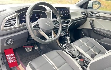 Volkswagen T-Roc I, 2023 год, 1 450 285 рублей, 8 фотография