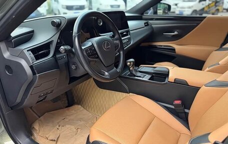 Lexus ES VII, 2022 год, 2 655 000 рублей, 14 фотография