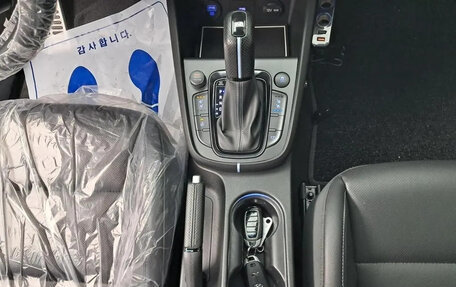 Hyundai Kona I, 2022 год, 1 786 000 рублей, 10 фотография