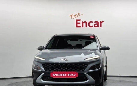 Hyundai Kona I, 2022 год, 1 710 000 рублей, 2 фотография