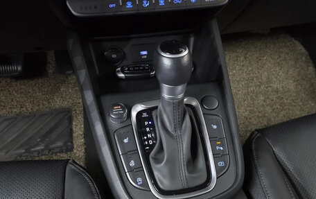 Hyundai Kona I, 2022 год, 1 710 000 рублей, 7 фотография