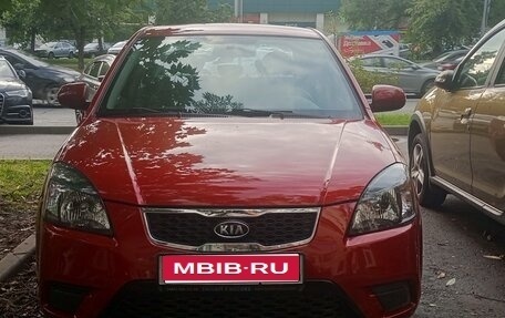 KIA Rio II, 2011 год, 740 000 рублей, 1 фотография