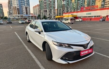 Toyota Camry, 2019 год, 2 750 000 рублей, 4 фотография
