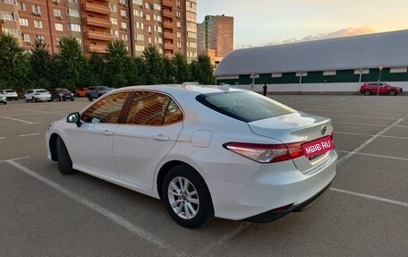 Toyota Camry, 2019 год, 2 750 000 рублей, 8 фотография