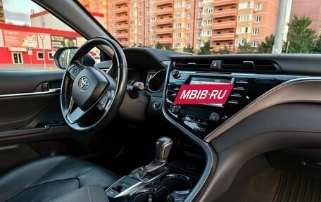 Toyota Camry, 2019 год, 2 750 000 рублей, 15 фотография